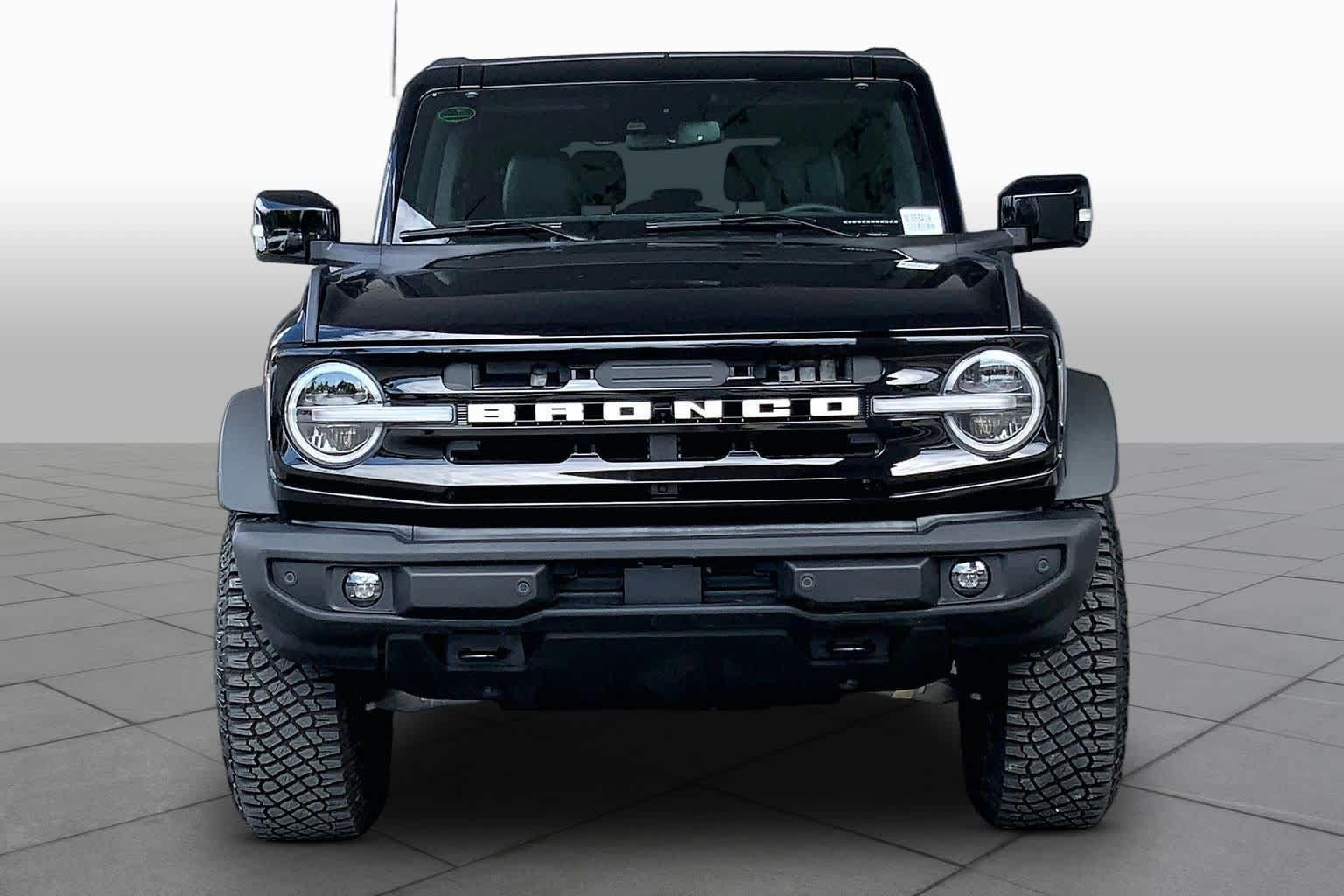 Used 2022 Ford Bronco Outer Banks w/ Sasquatch Package AWD/4WD image 4