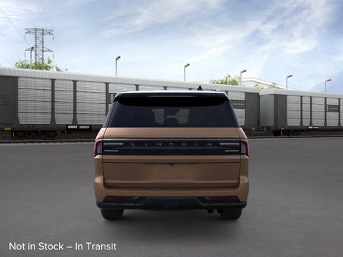 New 2026 Lincoln Navigator L Black Label AWD/4WD image 5