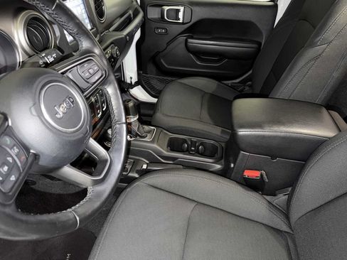 Used 2021 Jeep Wrangler Sport AWD/4WD image 19