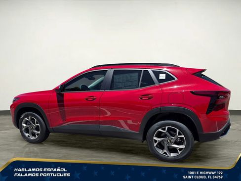 New 2026 Chevrolet Trax LT w/ Driver Confidence Package FWD image 5