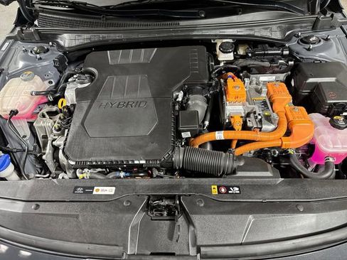 Used 2023 Hyundai Elantra Limited image 27