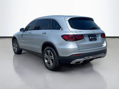 Used 2022 Mercedes-Benz GLC 300 4MATIC w/ Driver Assistance Package image 5