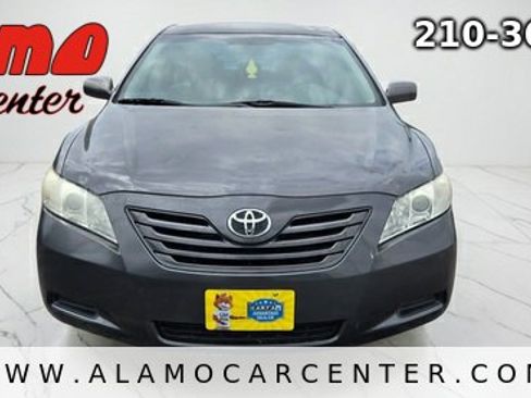 Used 2009 Toyota Camry LE FWD image 8