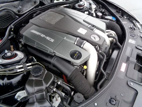 Used 2013 Mercedes-Benz CL 63 AMG image 37