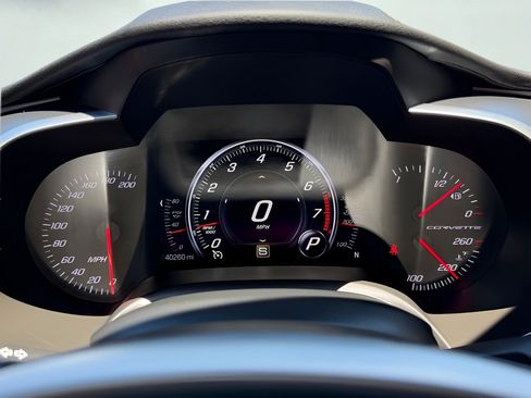 Used 2014 Chevrolet Corvette Stingray Convertible w/ 2LT Preferred Equipment Group RWD image 30