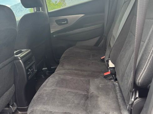 Used 2018 Nissan Murano SV FWD image 10