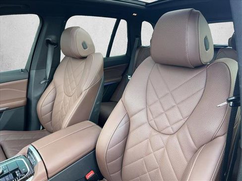 Used 2025 BMW X5 sDrive40i w/ Parking Assistance Package image 16
