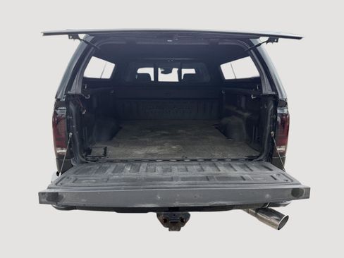 Used 2015 GMC Sierra 2500 Denali w/ Duramax Plus Package AWD/4WD image 7