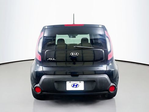 Used 2015 Kia Soul + FWD image 6