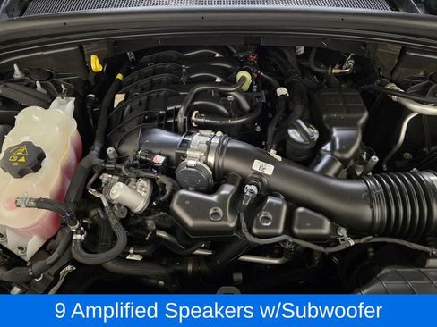 Used 2023 Jeep Grand Cherokee L Limited w/ Black Appearance Package image 10