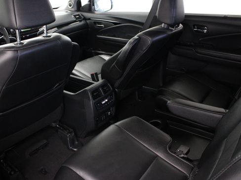 Used 2022 Honda Pilot Touring image 25
