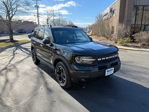Used 2025 Ford Bronco Sport Outer Banks w/ Outer Banks Tech Package+ image 1