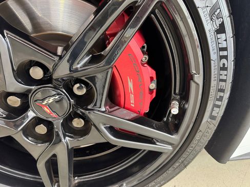 Used 2021 Chevrolet Corvette Stingray 3LT w/ Z51 Performance Package image 30