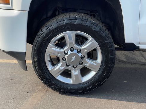 Used 2018 Chevrolet Silverado 2500 LTZ w/ Custom Sport Edition AWD/4WD image 32