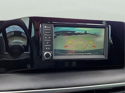 Used 2025 Nissan Kicks S image 20