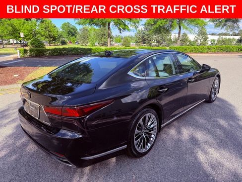 Certified 2023 Lexus LS 500 w/ Interior Upgrade Package image 8