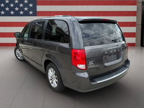 Used 2020 Dodge Grand Caravan SXT FWD image 5