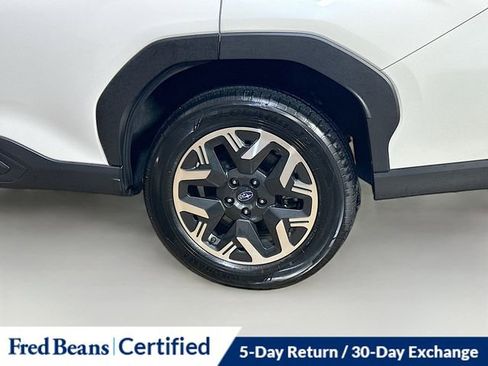 Used 2025 Subaru Forester Premium image 7