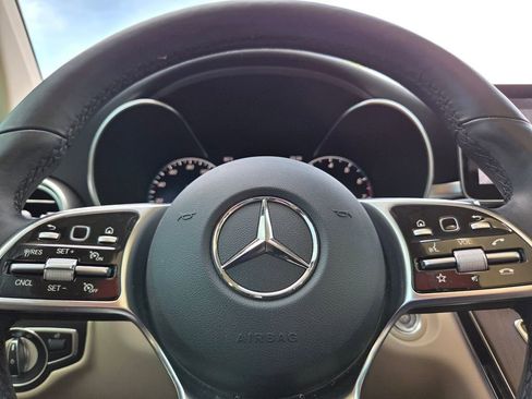Used 2020 Mercedes-Benz GLC 300 4MATIC image 36
