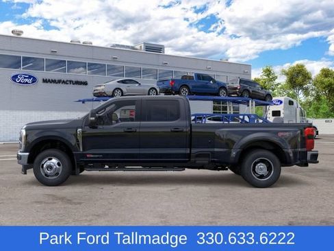 New 2026 Ford F350 4x4 Crew Cab DRW Super Duty image 3