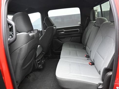 Used 2023 RAM 1500 Big Horn AWD/4WD image 32