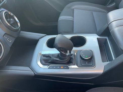 Used 2025 Chevrolet Blazer LT image 23