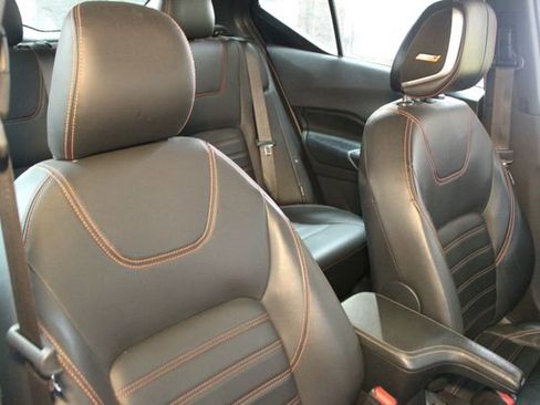 Used 2020 Nissan Kicks SR w/ SR Premium Package image 24