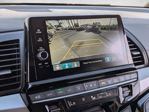 New 2026 Honda Odyssey Touring image 13