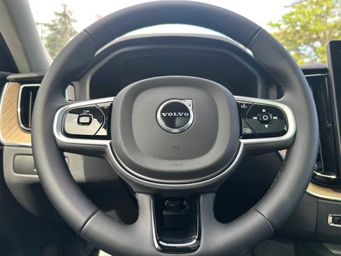 Used 2026 Volvo XC60 B5 Plus w/ Climate Package PRO image 24