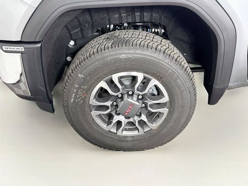 New 2026 GMC Sierra 3500 SLT AWD/4WD image 23