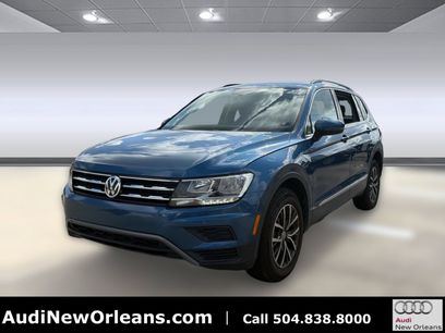 Used 2020 Volkswagen Tiguan SE w/ Panoramic Sunroof Package