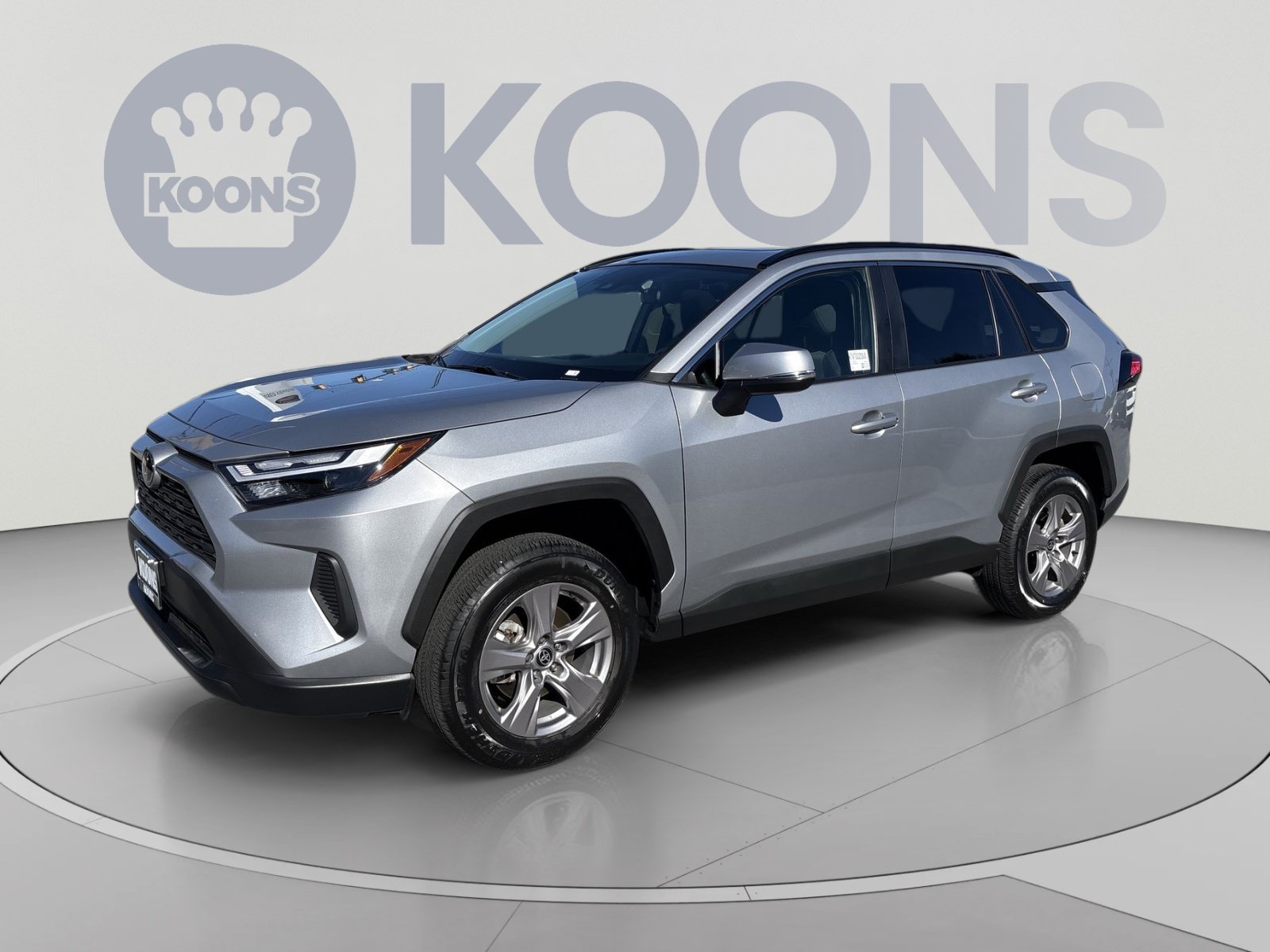 Used 2025 Toyota RAV4 XLE w/ Convenience Package AWD/4WD image 1