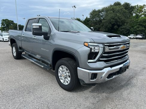 Used 2026 Chevrolet Silverado 2500 LTZ AWD/4WD image 3