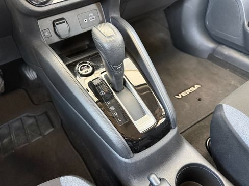 Used 2025 Nissan Versa SV FWD image 40