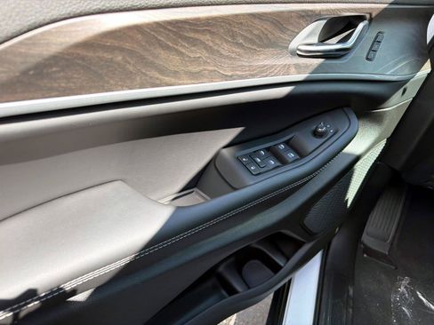 New 2026 Jeep Grand Cherokee Limited AWD/4WD image 10