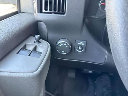 Certified 2024 GMC Savana 2500 w/ Driver Convenience Package RWD image 17