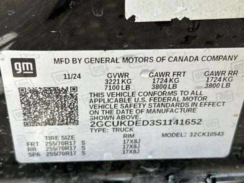Used 2025 Chevrolet Silverado 1500 LT AWD/4WD image 32