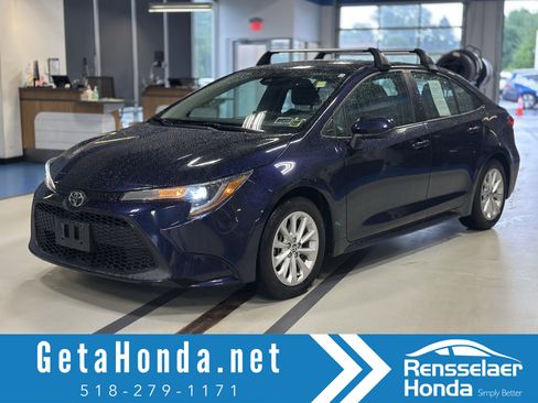 Used 2021 Toyota Corolla LE w/ LE Convenience Package FWD image 1