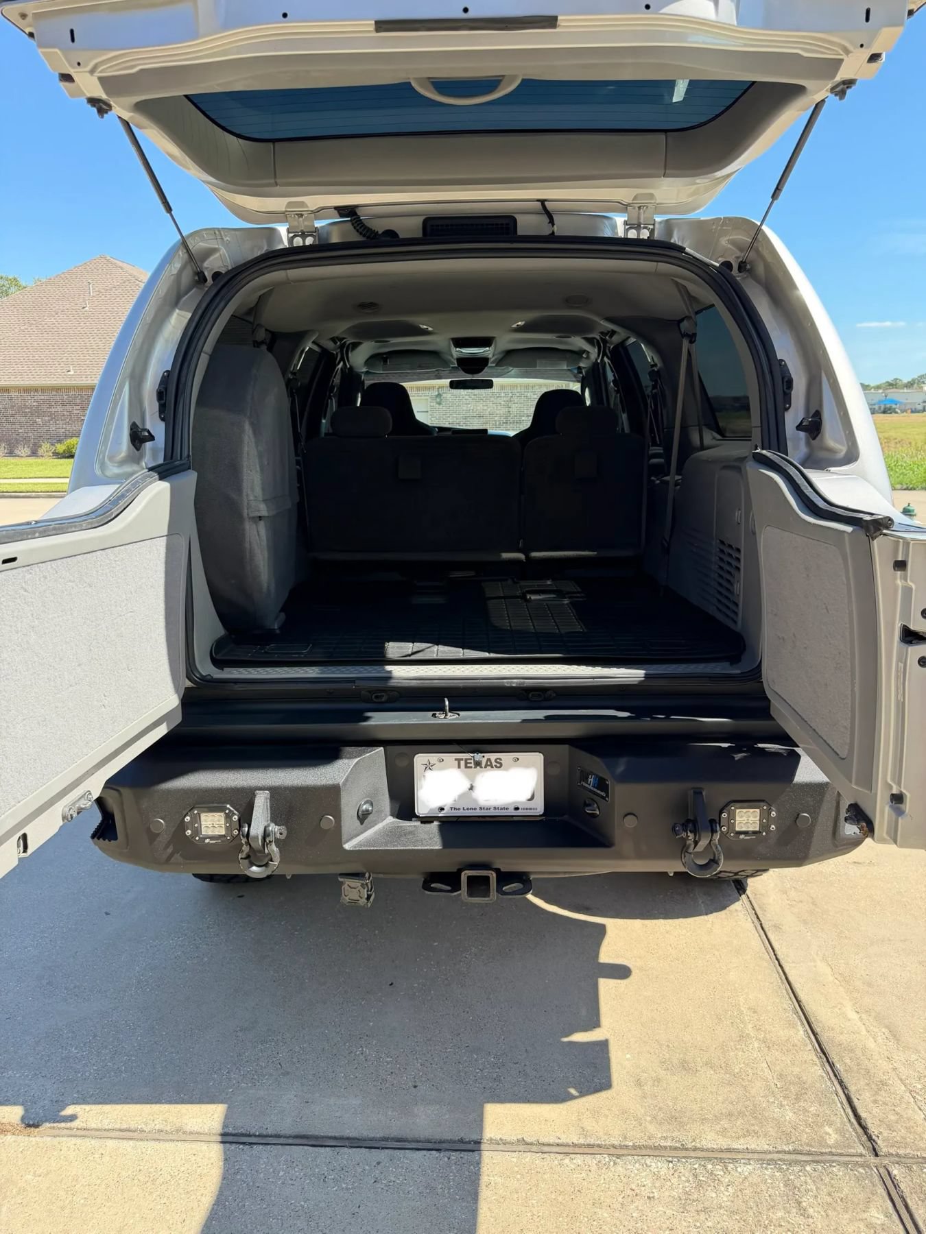 Used 2004 Ford Excursion XLT AWD/4WD image 11