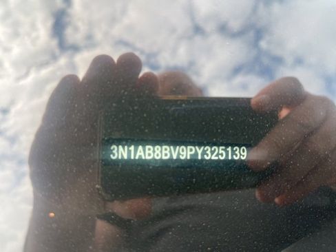 Used 2023 Nissan Sentra S image 4