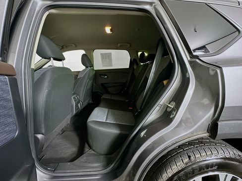 Used 2023 Nissan Rogue SV FWD image 28