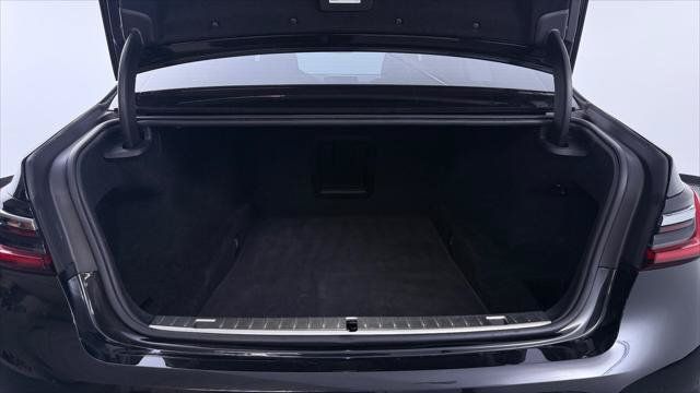 Used 2022 BMW 740i w/ Premium Package RWD image 17