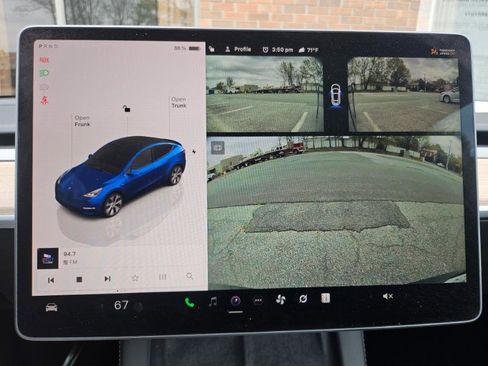 Used 2023 Tesla Model Y Long Range image 42