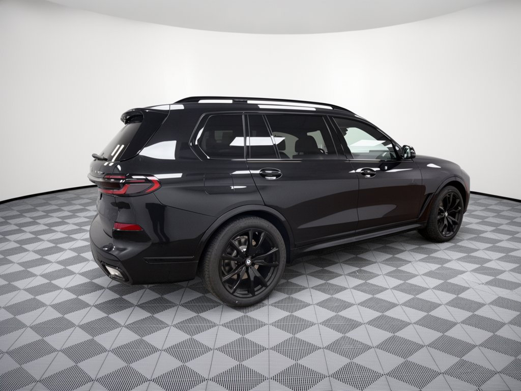 Used 2026 BMW X7 xDrive40i w/ M Sport Package AWD/4WD image 9