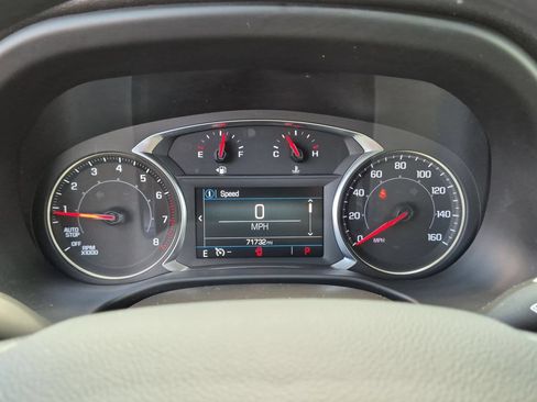 Certified 2023 GMC Acadia SLE w/ Driver Convenience Package FWD image 10