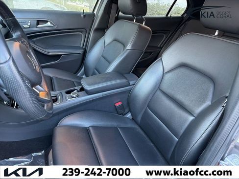 Used 2020 Mercedes-Benz GLA 250 GLA 250 image 3