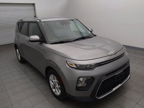 Used 2022 Kia Soul LX w/ Technology Package FWD image 13