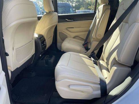 New 2025 Jeep Grand Cherokee L Limited w/ Black Appearance Package image 29