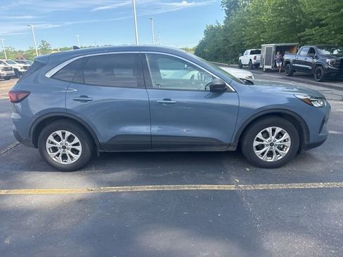 Used 2024 Ford Escape Active w/ Cold Weather Package FWD image 3