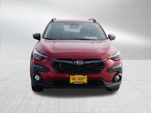 Used 2024 Subaru Crosstrek 2.5i Limited w/ Crosstrek Mirror Package image 2